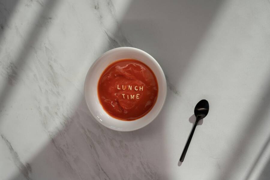 煮湯小鍋完整對比：哪種設計最不容易導致湯溢出？