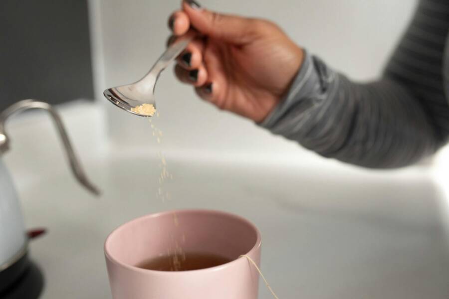 我應該選擇帶倒嘴的旅行壺嗎？全面解析倒湯不灑的區別和場景