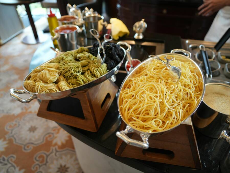 旅行鍋的不銹鋼內鍋煮方便麵時會黏底嗎？有兩個動作可以輕鬆避免