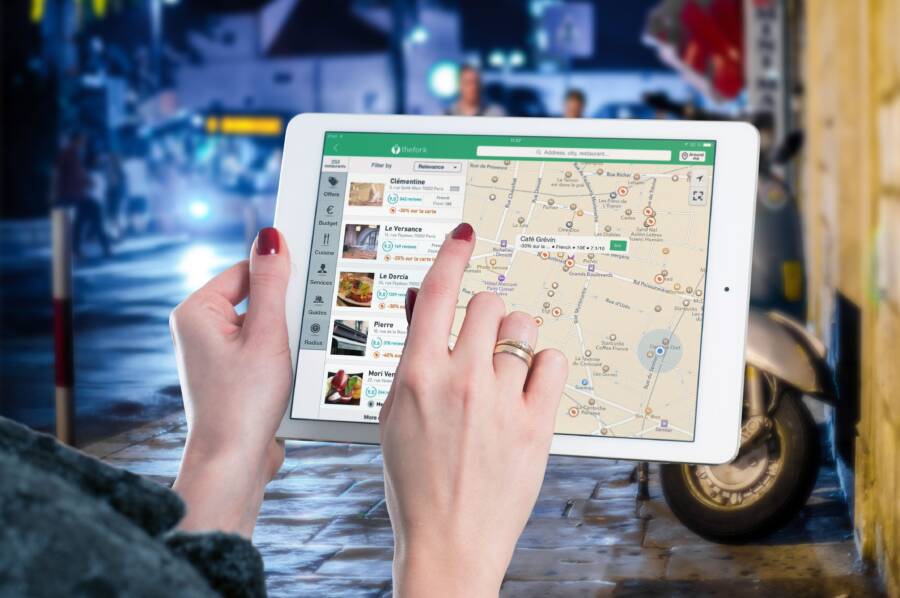 出國旅遊必備:搭車、問路與購物的實用外語句型指南 出國旅遊必備:搭車、問路、購物實用外語用語指南
