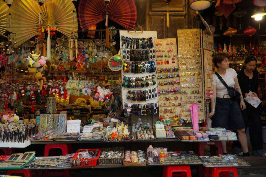 國外購買藥妝小貼士：避免海關禁令和購物地雷的實用指南