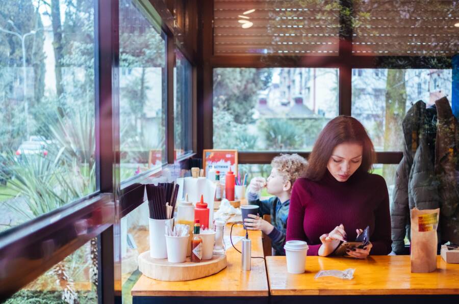 外出如何補充蛋白質：便利商店、外食、隨身攜帶用品指南