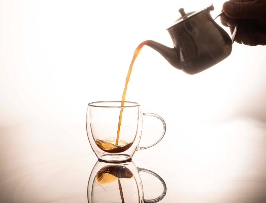 自己在家如何泡茶，喝起來口感滑順？掌握水溫、比例、時間的專業指南