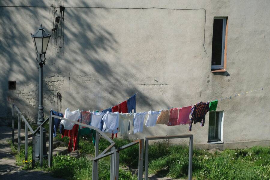 旅遊洗衣指南：簡單步驟解決衣物清潔煩惱