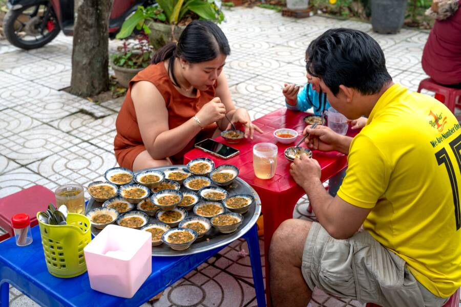 旅遊分享餐點攻略：試試當地美食，在預算內深度交流
