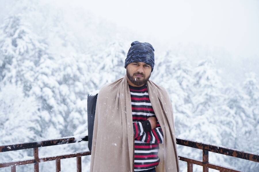 冬季出行保暖指南：掌握三層穿衣打包技巧