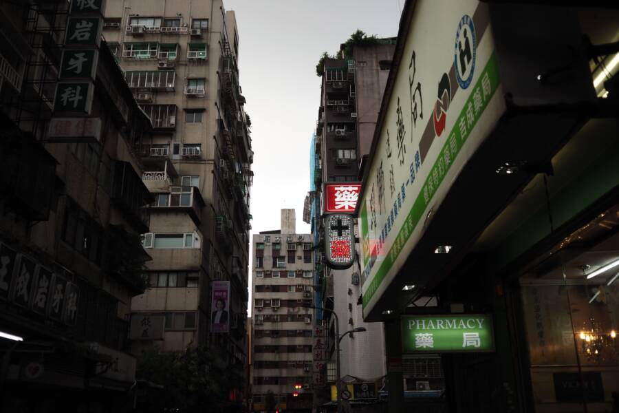 在陌生城市快速找到藥局的實用指南 在陌生城市快速找到藥局的實用指南