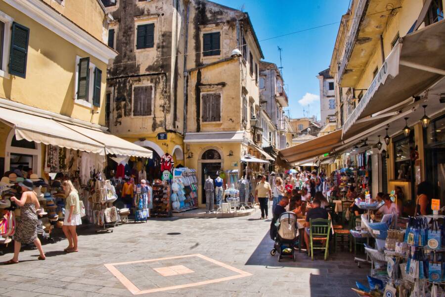 旅行時如何尋找當地特產店：避開旅遊陷阱的實用指南