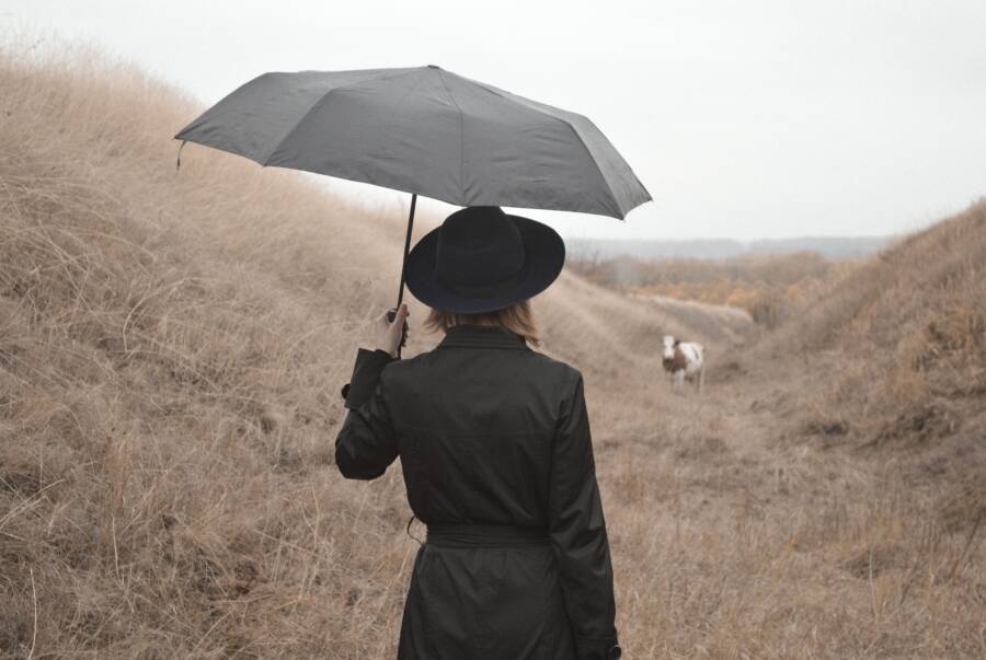 旅行遇雨怎麼辦?靈活調整心情與行程的實用指南 出遊途中下雨了怎麼辦?靈活調整心情和日程的實用指南