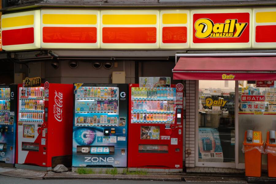 旅遊用品指南：旅途中如何快速找到生活用品和藥局