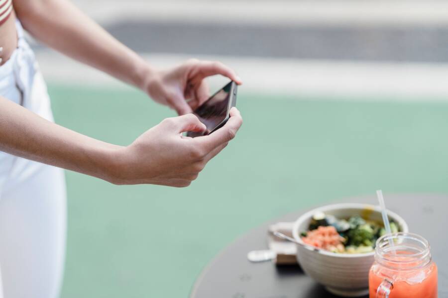 純素旅遊指南：如何利用工具和飲食文化尋找餐點
